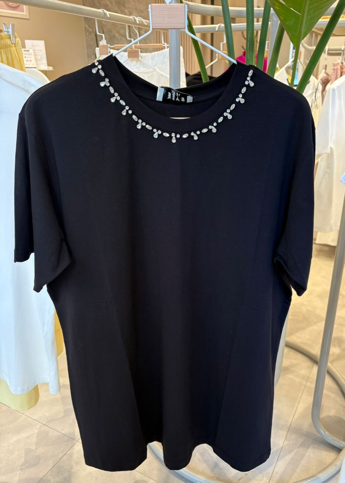 Basic T-Shirt image 1